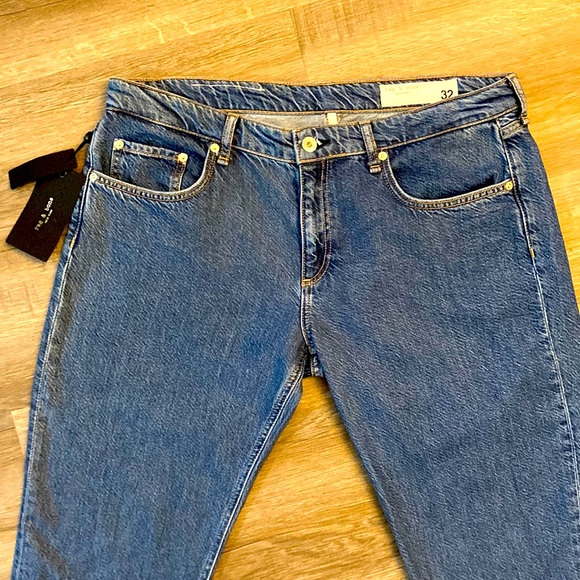 Rag & Bone Low Rise Featherweight Boyfriend Jeans NWT - Picture 1 of 10